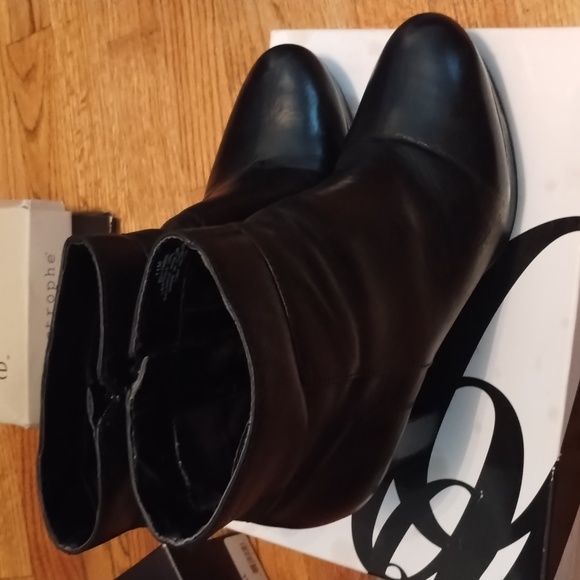 Make an offer !!!! Leather Nine west black ankle boots - Picture 5 of 9